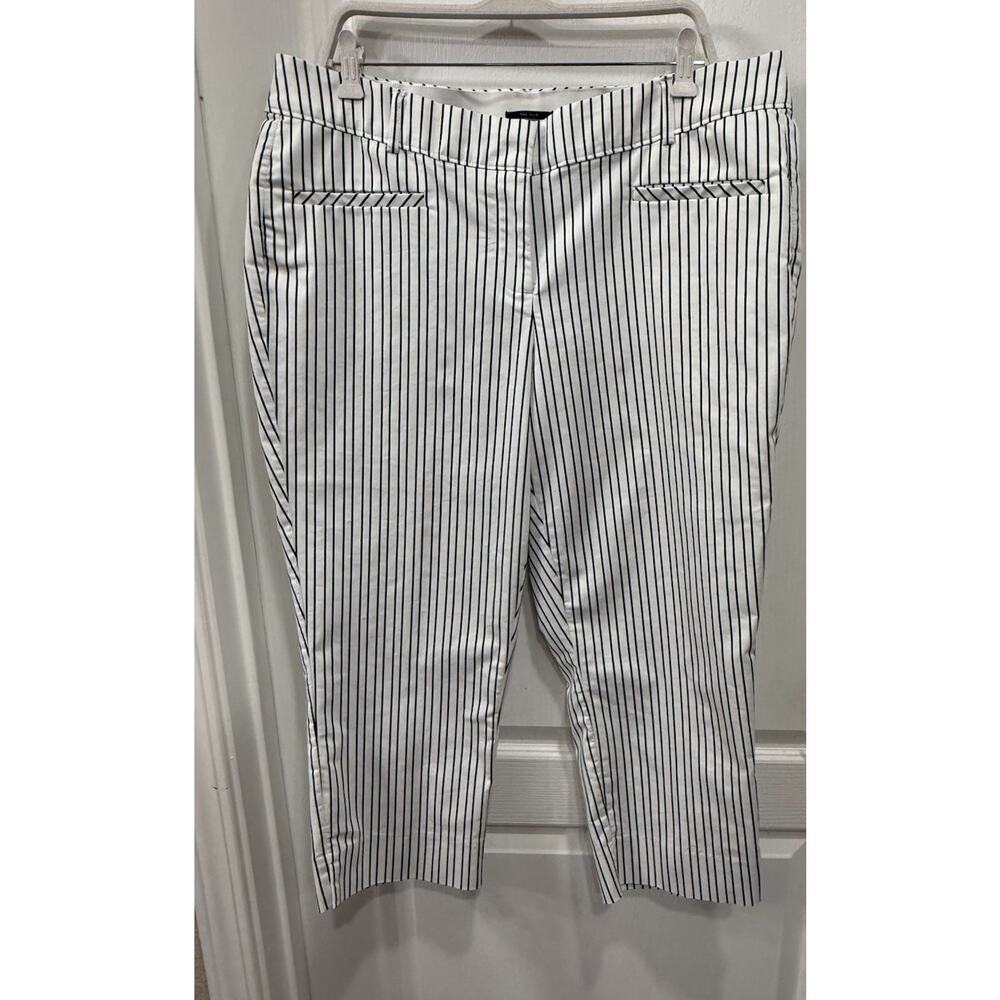 Lane Bryant The Allie Capri Pants Women’s 16 Black White Striped Stretch Cropped